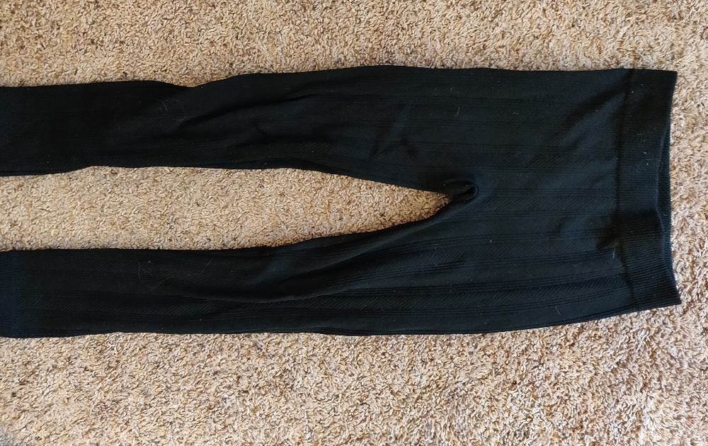 Black pattern leggings